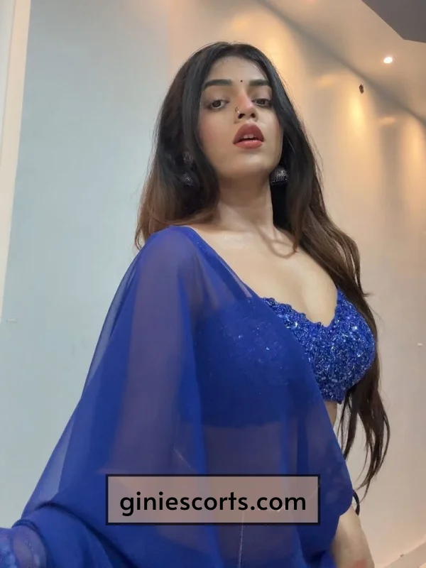 College Girl Escort in Hotel Riya